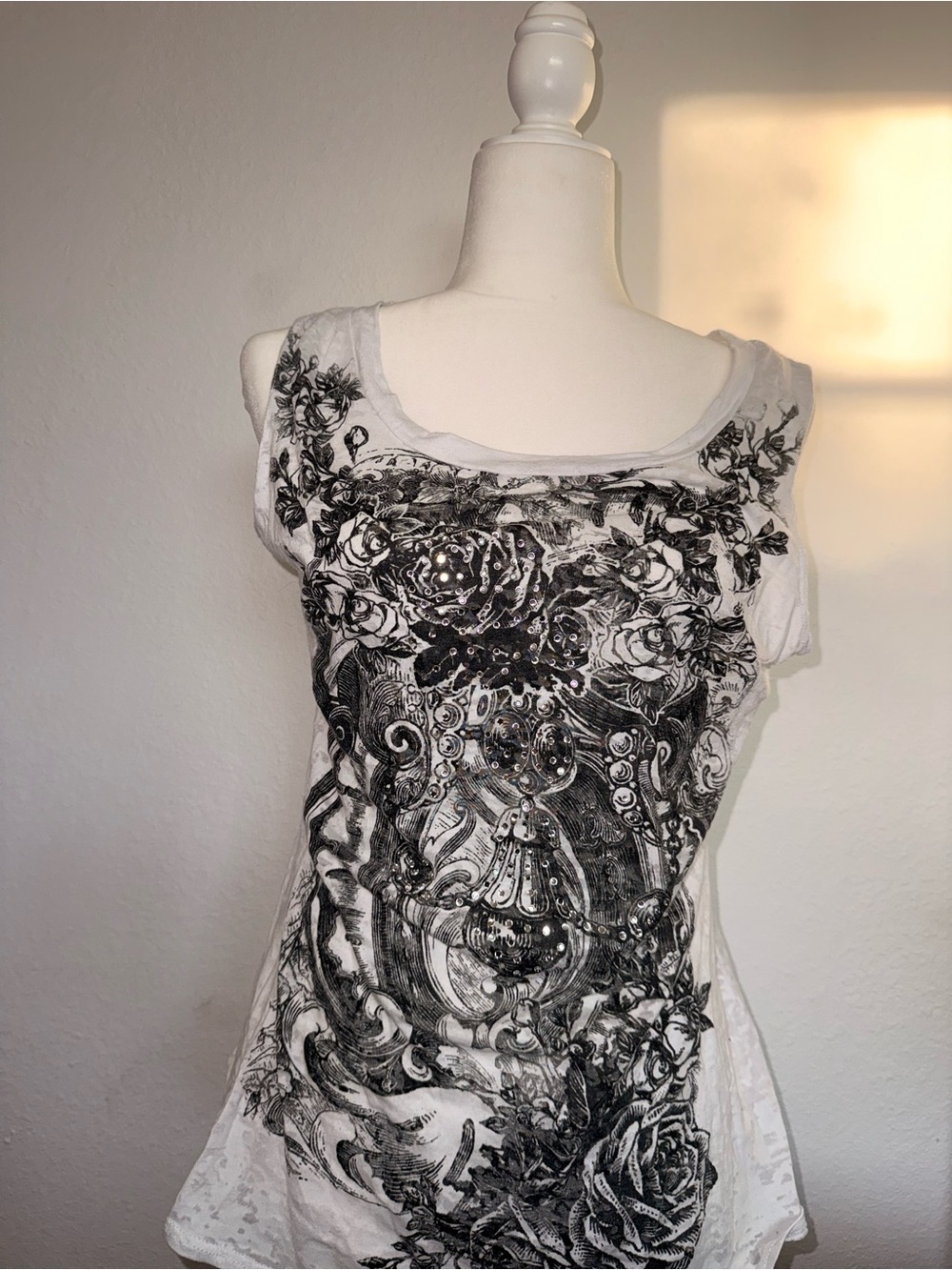 181. Women's White Graphic Scoop Neck Tee with Black Floral Print